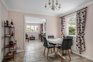 Dining room- click for photo gallery